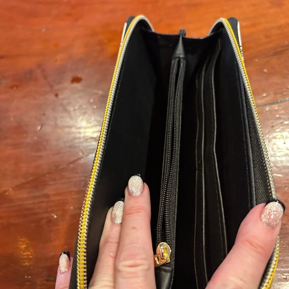 Shoulder bag - Picture 10 of 14